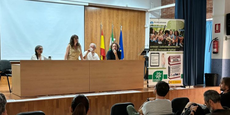 4 de octubre en Granada: La protección de la infancia y la adolescencia en casa y en la escuela