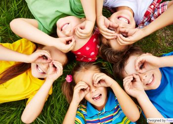 Os Campamentos Dixitais da Xunta e da Fundación Cibervoluntarios contraveñen, con fondos públicos, as recomendacións pediátricas